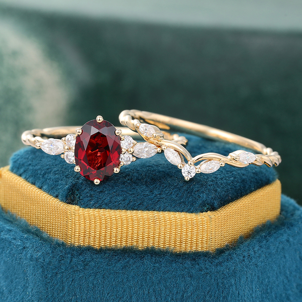 Juyoyo Vintage Oval Cut Garnet & Diamond Engagement Ring Set for Women 14K Gold Twisted Rings - 2pcs