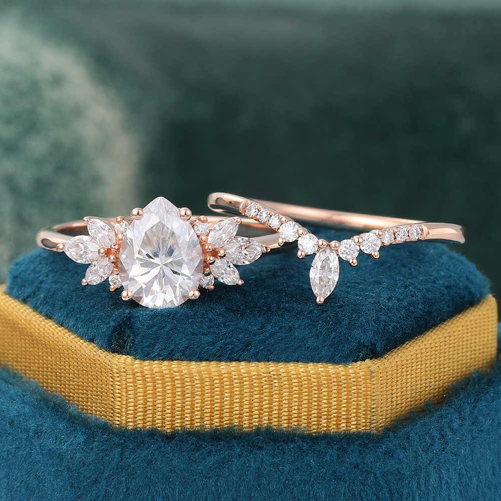 Juyoyo Moissanite Engagement Ring Set Unique Diamond Cluster Bridal Ring Set Women Gift - 2pcs