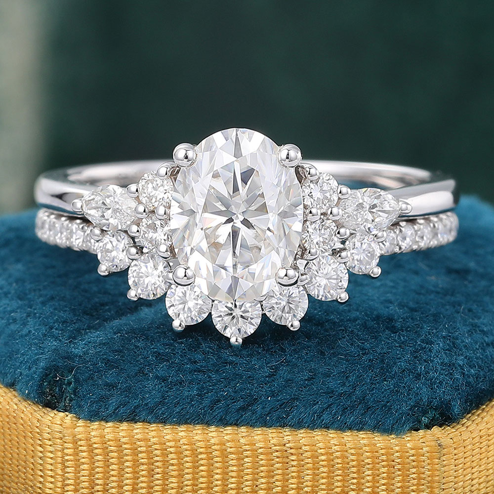 Juyoyo 2CT Oval Cut Moissanite Wedding Ring Vintage Cluster Bridal Ring Set 14K White Gold