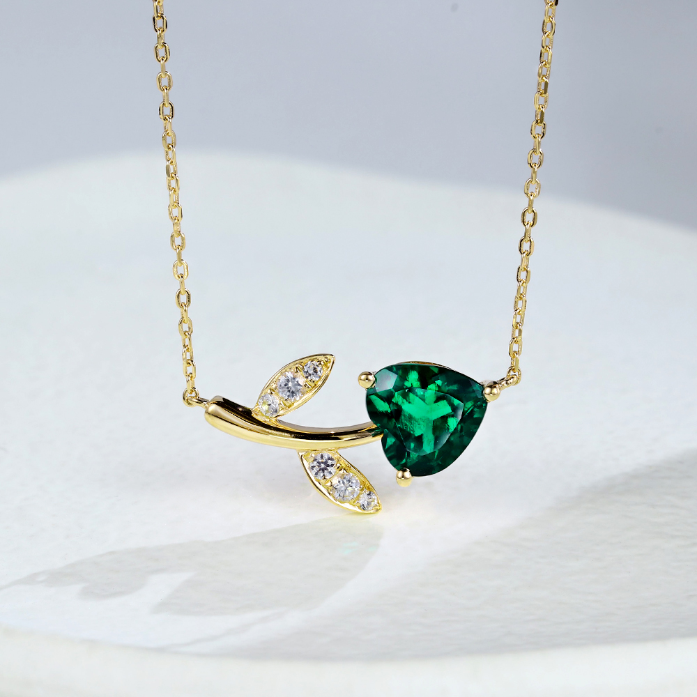 gold choker necklace