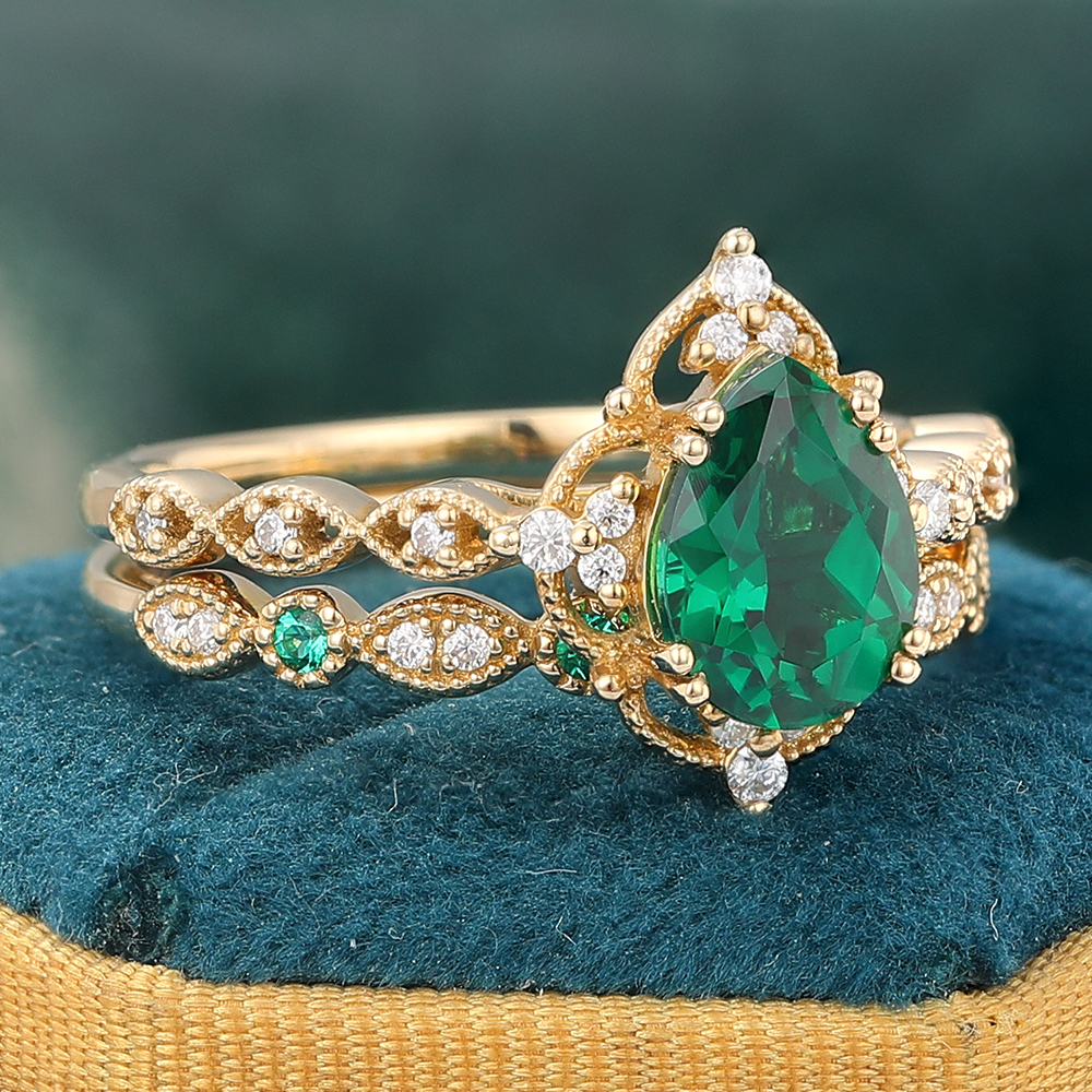 Filigree Halo Pear Shaped Emerald Wedding Ring Set Vintage Beaded Engagement Ring Set
