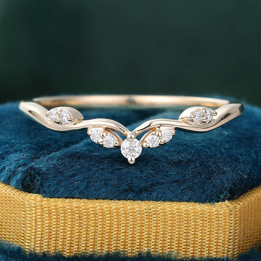 Juyoyo Unique Moissanite Ring Rose Gold Curved Wedding Band