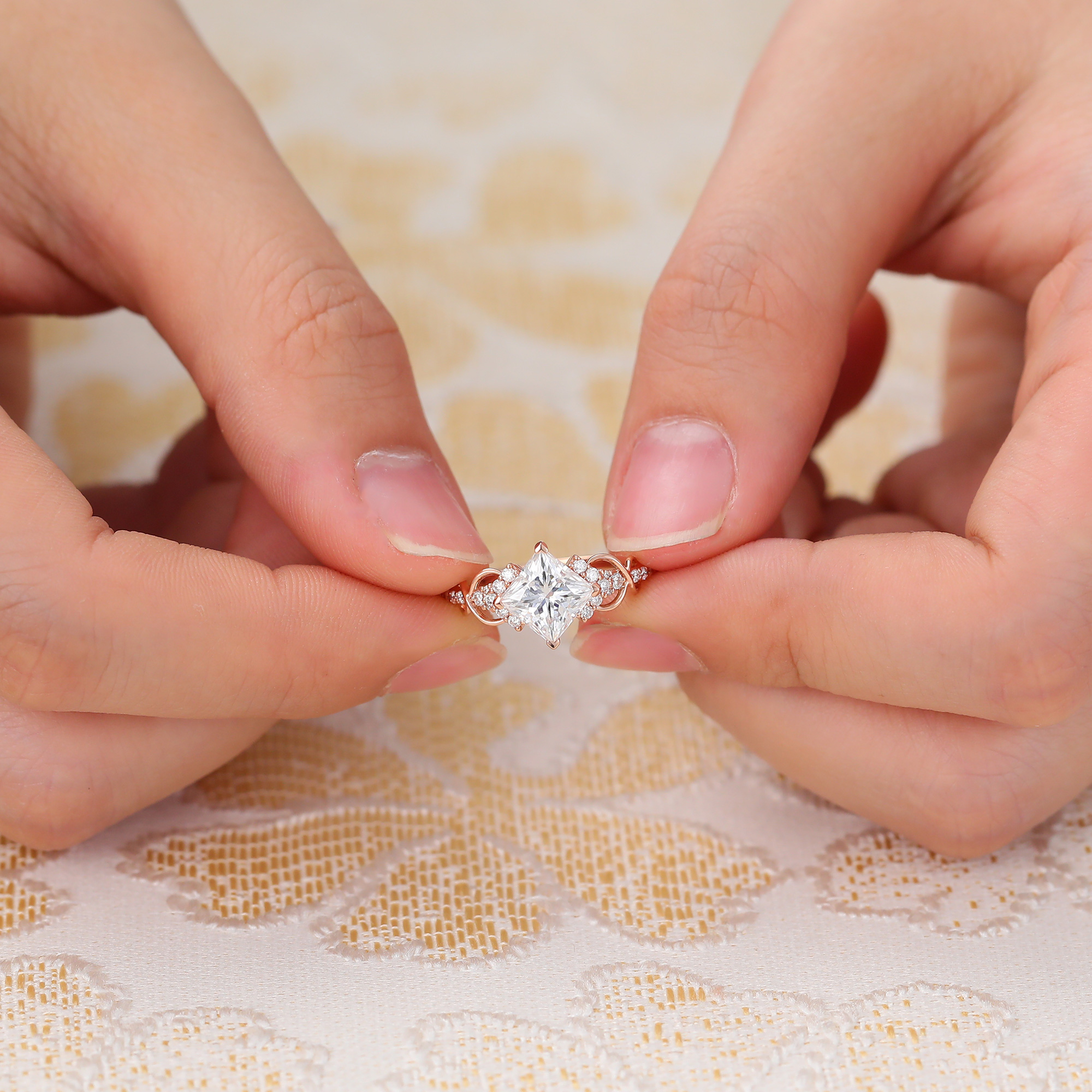 Juyoyo Art Deco Princess Cut Moissanite Engagement Ring Infinity Promise Pavé Diamond Ring Rose Gold