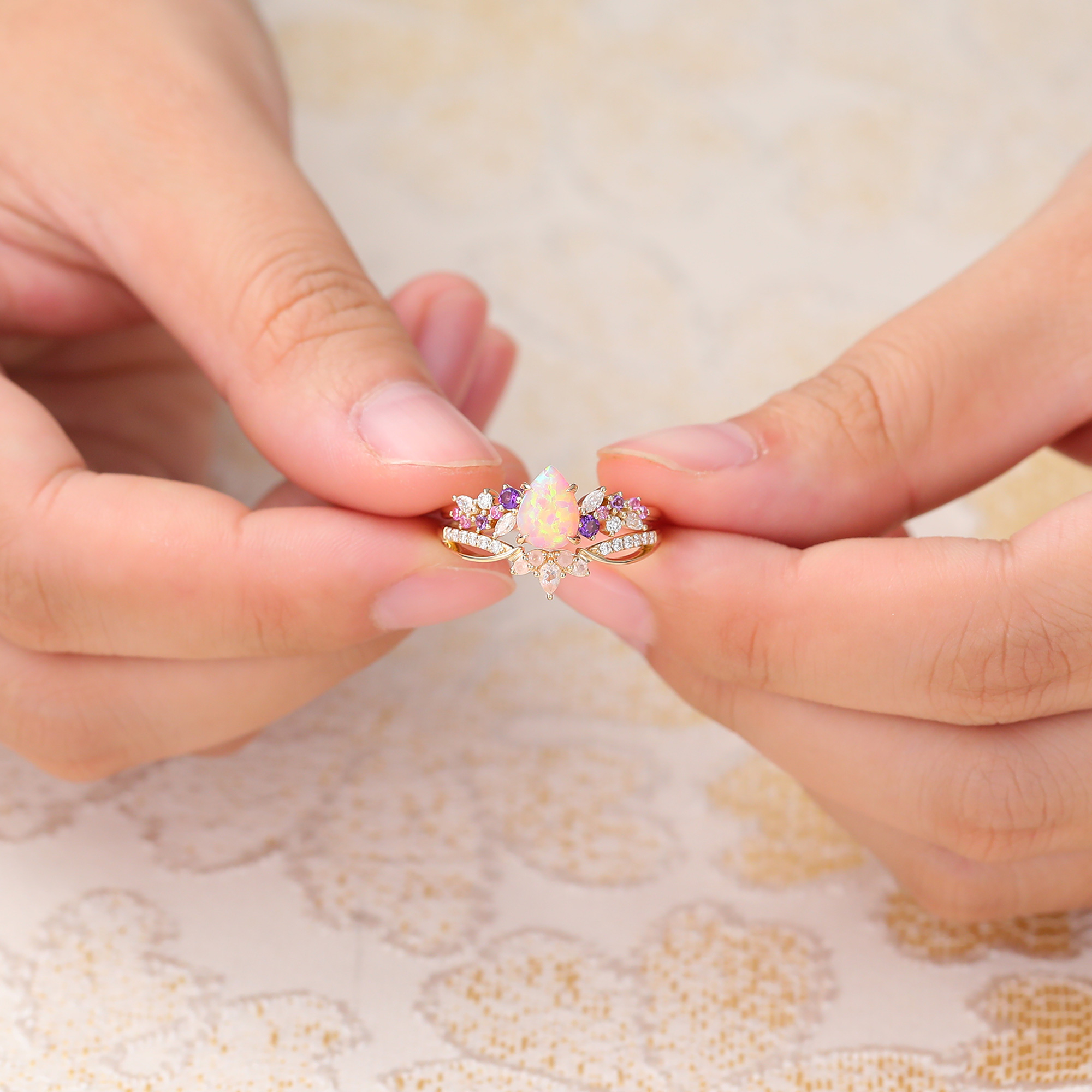 Juyoyo 14K Gold Vintage Lab Pink Opal Bridal Ring Set - 2pcs