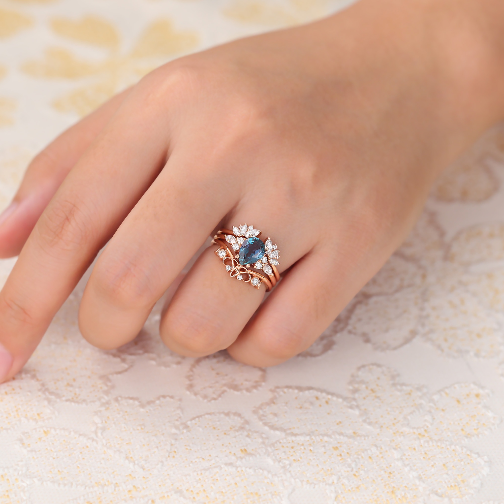 Juyoyo Unique Rose Gold Alexandrite Bridal Set Art Deco Engagement Ring Set for Women - 3pcs