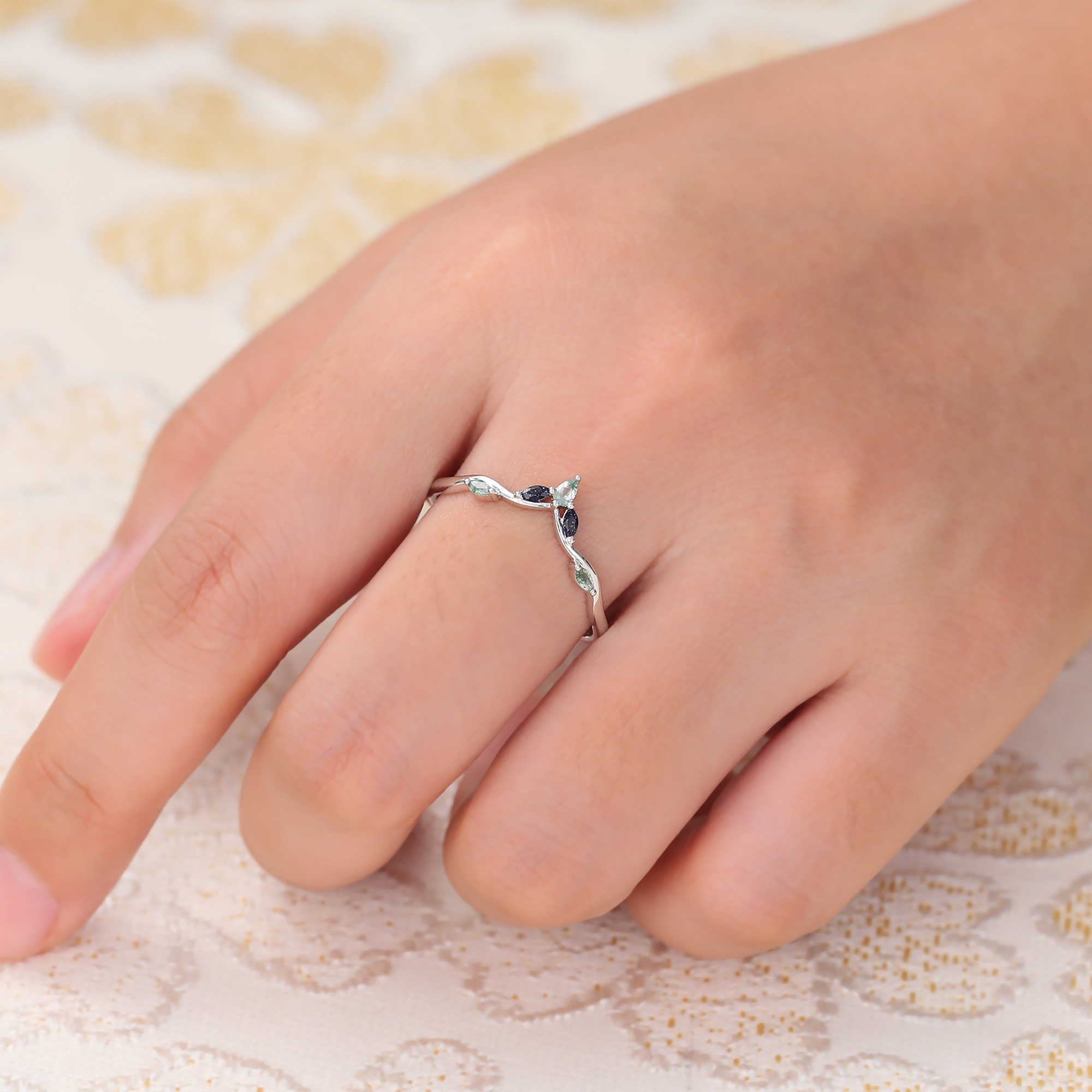 Juyoyo Nifty Moss Agate & Blue Sandstone Curved Wedding Band