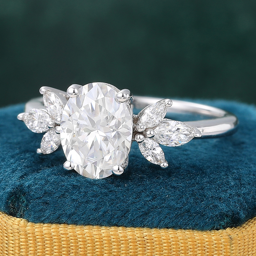 Juyoyo Oval Cut Moissanite White gold Vintage Engagement Ring