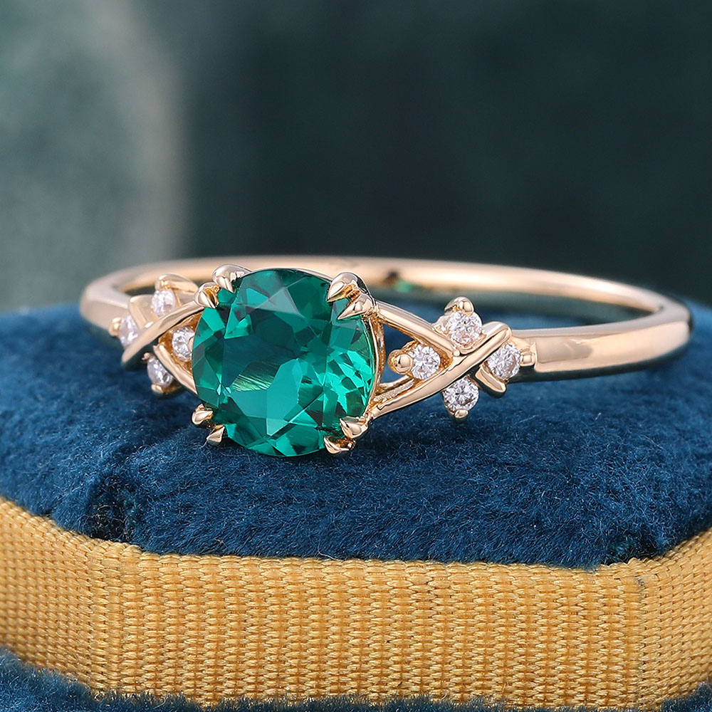 Emerald Engagement Ring Vintage bridal Ring