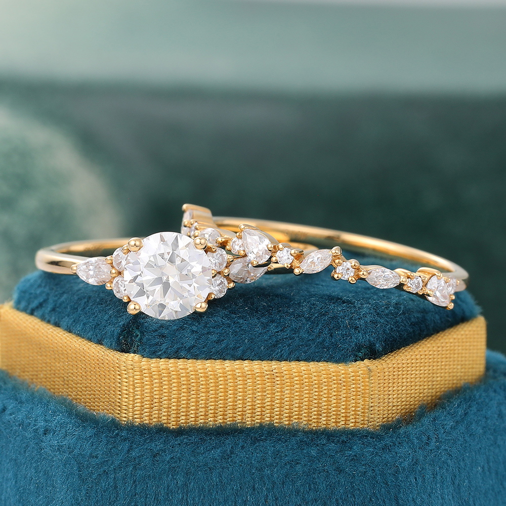 Juyoyo Unique Round Cut Moissanite Wedding Ring Set Vintage Diamond Cluster Ring Yellow Gold