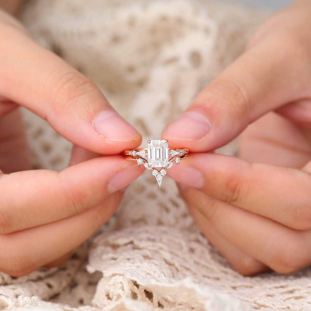 Juyoyo Emerald Cut Moissanite Engagement Ring Set Vintage Rose Gold Wedding Ring Set for Women - 2pcs