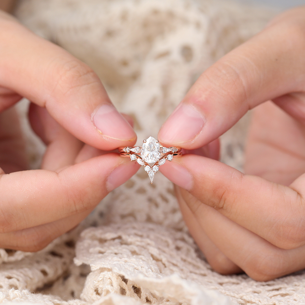 Juyoyo Pear Shaped Moissanite Bridal Ring Set Vintage Diamond Wedding Ring Set for Women - 2pcs