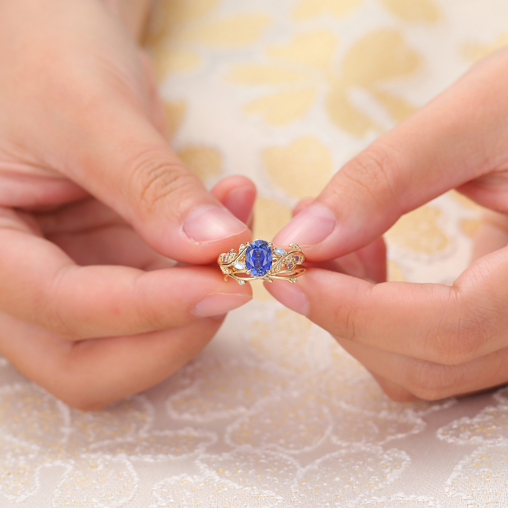 Juyoyo Oval Blue Sapphire Engagement Ring Set Vintage Nature Inspired Wedding Ring Set 14K Yellow Gold