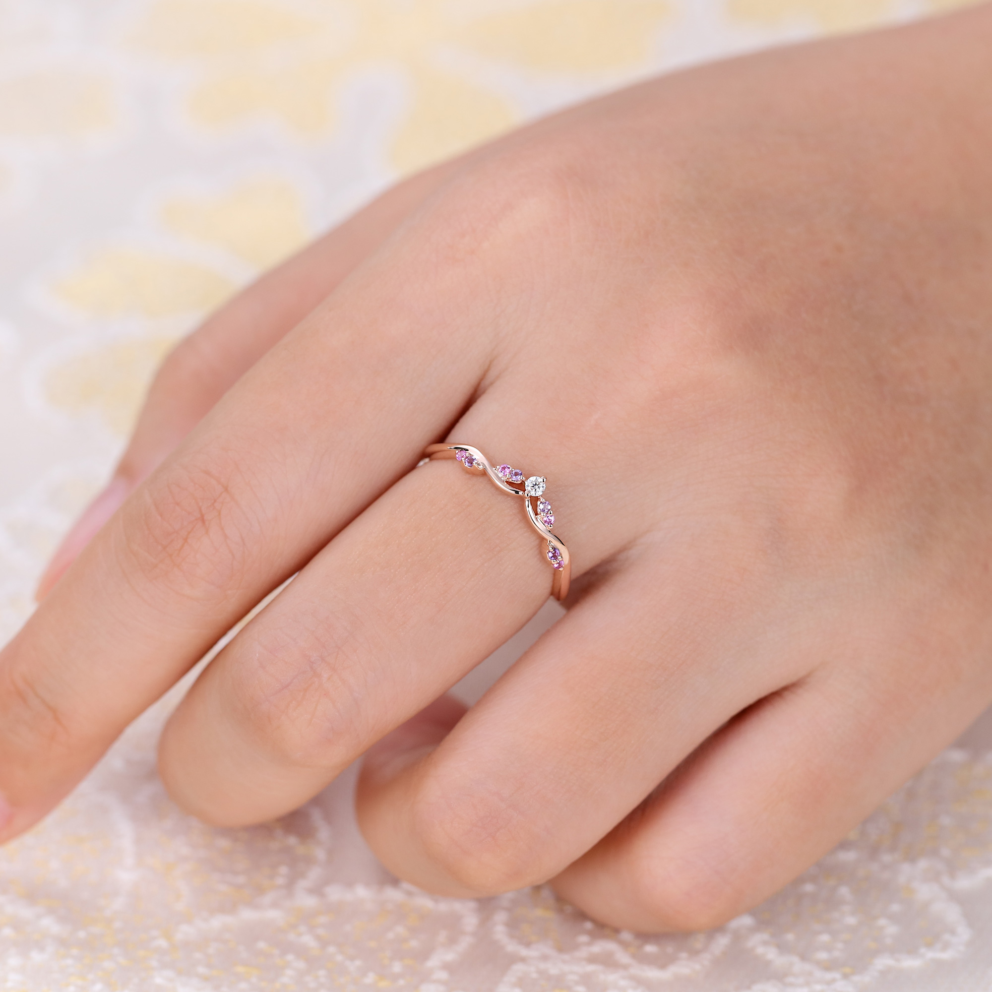 Juyoyo Round Amethyst & Pink Sapphire & Moissanite Wedding Band Curved Wedding Band Rose Gold