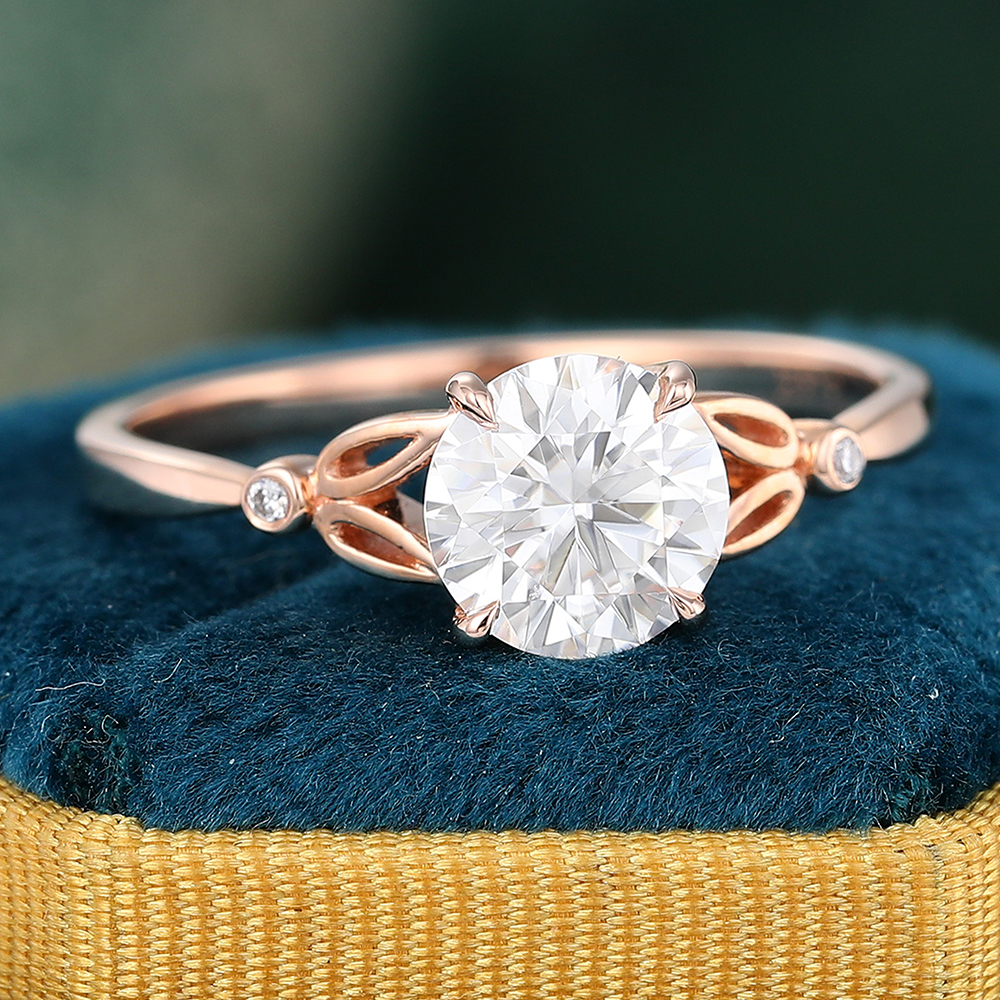 Juyoyo Moissanite Three Stone Engagement Ring Unique Diamond Milgrain Wedding Ring