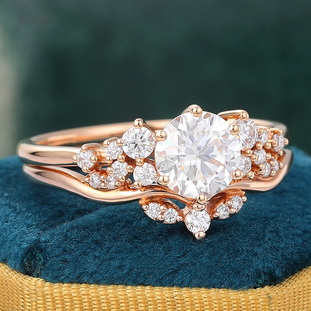 Juyoyo Round Cut Moissanite Engagement Ring Set Vintage Diamond Cluster Wedding Ring Set Rose Gold