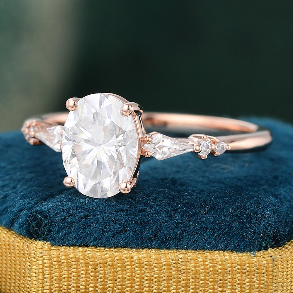 Juyoyo Oval Cut Moissanite Engagement Ring Vintage Rose Gold Anniversary Promise Ring for Women