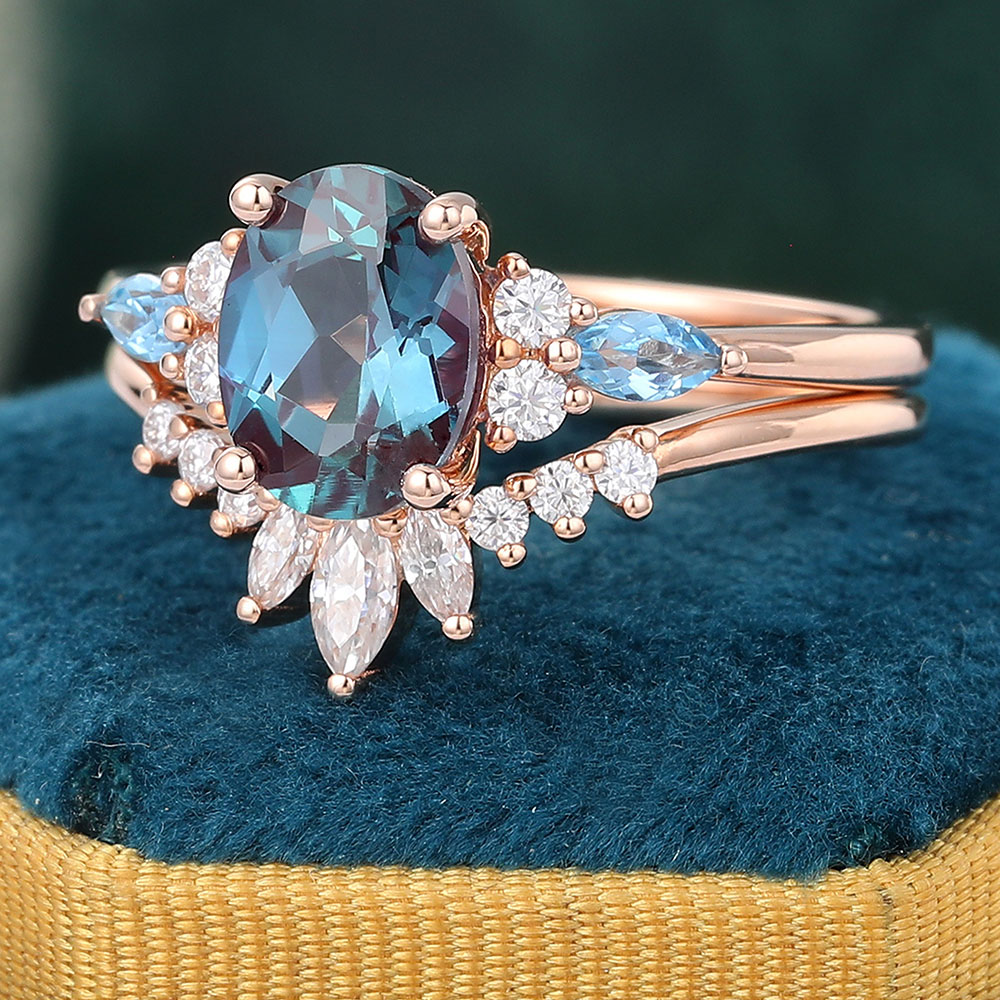 Juyoyo Oval Cut Alexandrite Engagement Ring Set Vintage Rose Gold Bridal Ring Set
