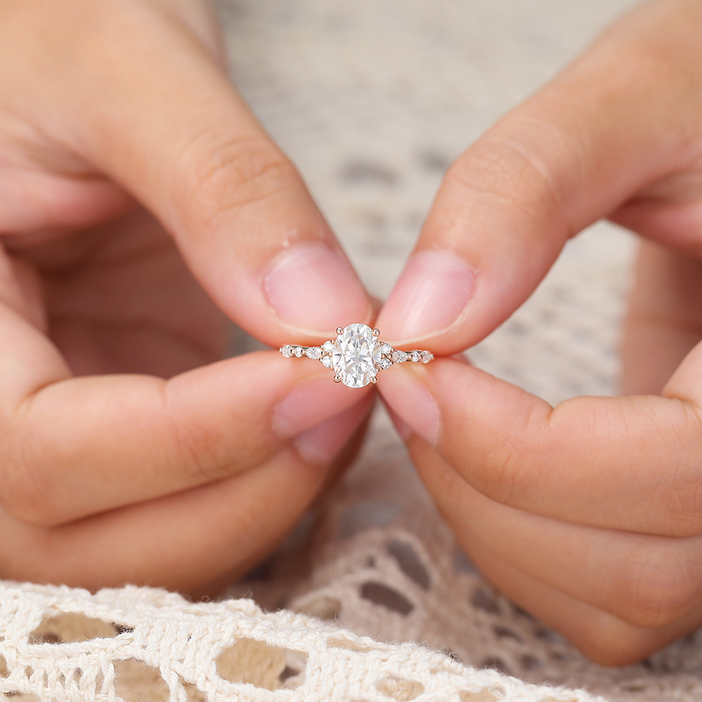 Juyoyo Oval Cut Moissanite Rose Gold Half Eternity Pavé Engagement Ring