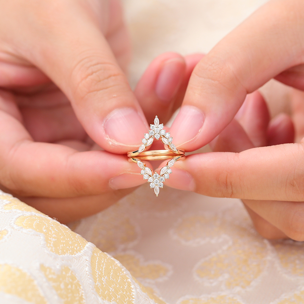 Juyoyo 2PCS Unique Moissanite Double Wedding Band Yellow Gold Vintage Diamond Matching Stacking Ring