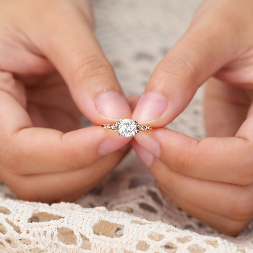 Juyoyo Round Moissanite Engagement Ring Vintage Milgrain Wedding Ring Rose Gold