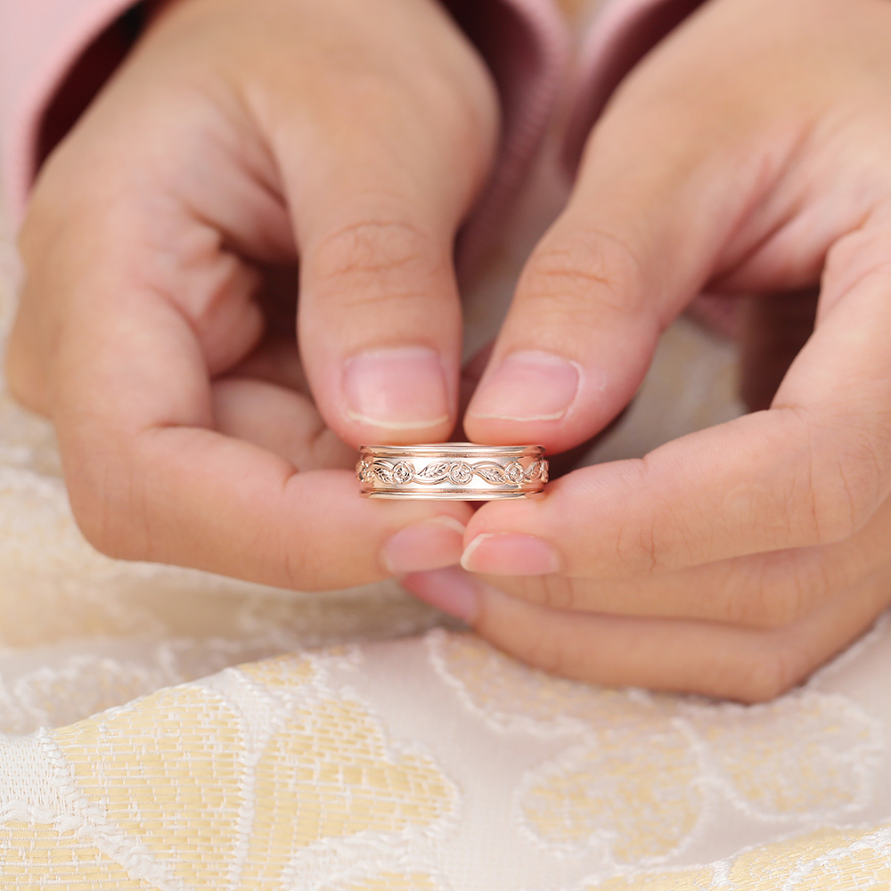 Juyoyo Engraved 14K Gold Band Wide Thick Wedding Band Engraving Floral Leaf Stacking Ring