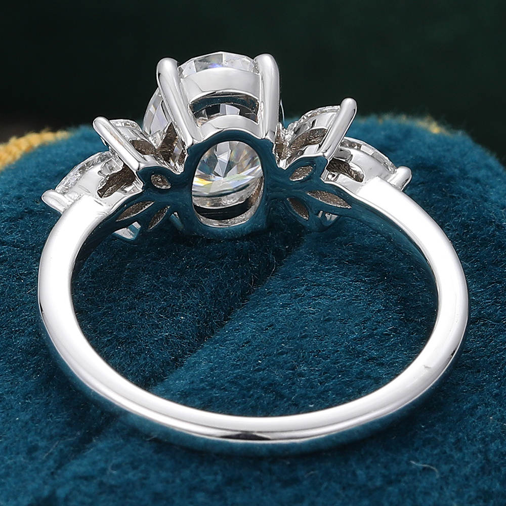 Juyoyo Oval Cut Moissanite White gold Vintage Engagement Ring