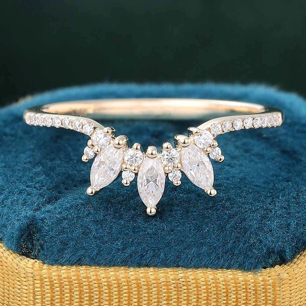 Juyoyo Moissanite Curved Wedding Band 14K Gold Pave Diamond Stacking Ring for Women