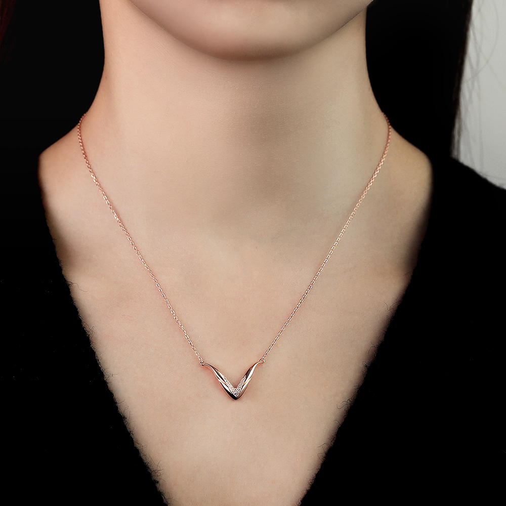 Rose Gold White Sapphire V-Shaped Pendant Necklace