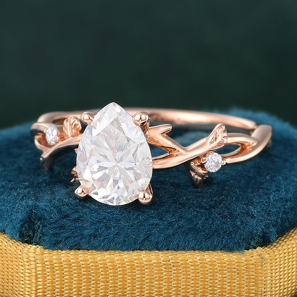 Juyoyo Pear Shaped Moissanite Three Stone Engagement Ring Vine Leaf Rose Gold Nature Inspired Ring
