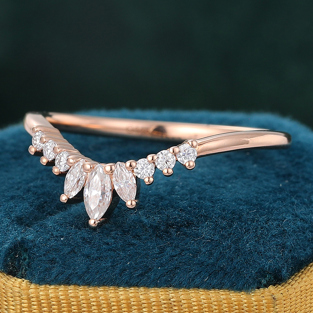 Juyoyo Tiara Moissanite Curved Wedding Band Stacking Ring for Women in Rose Gold