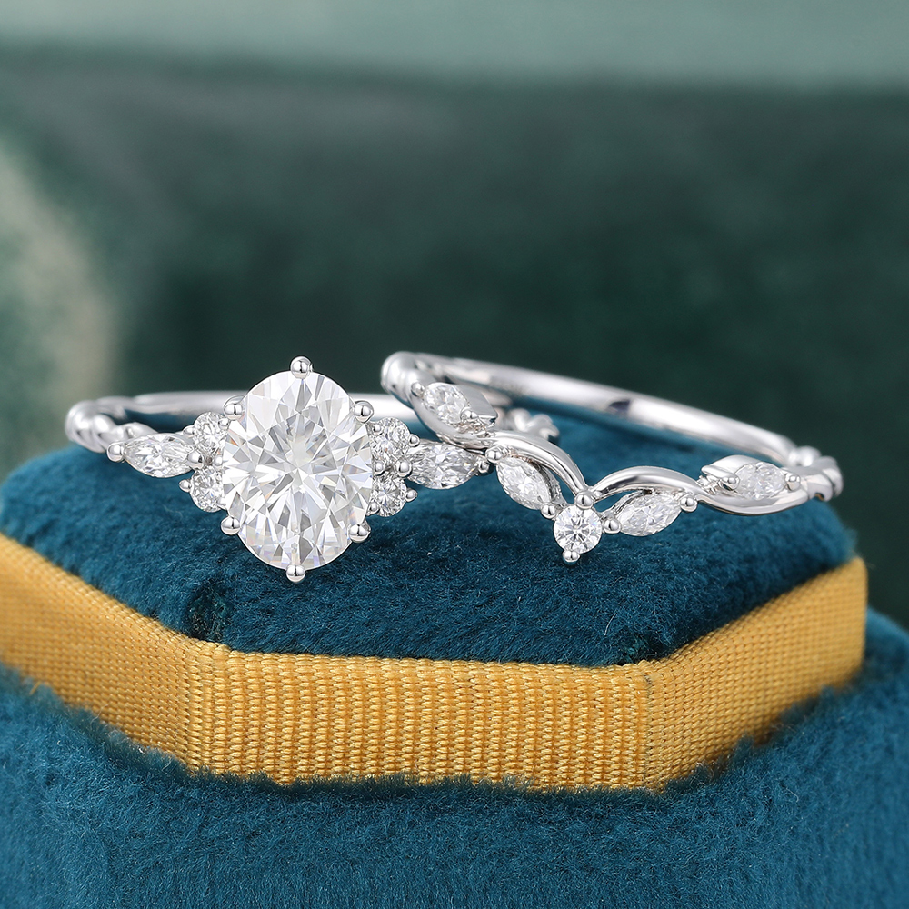 Juyoyo White Gold Oval Moissanite Wedding Ring Set Vintage Cluster Bridal Ring Set