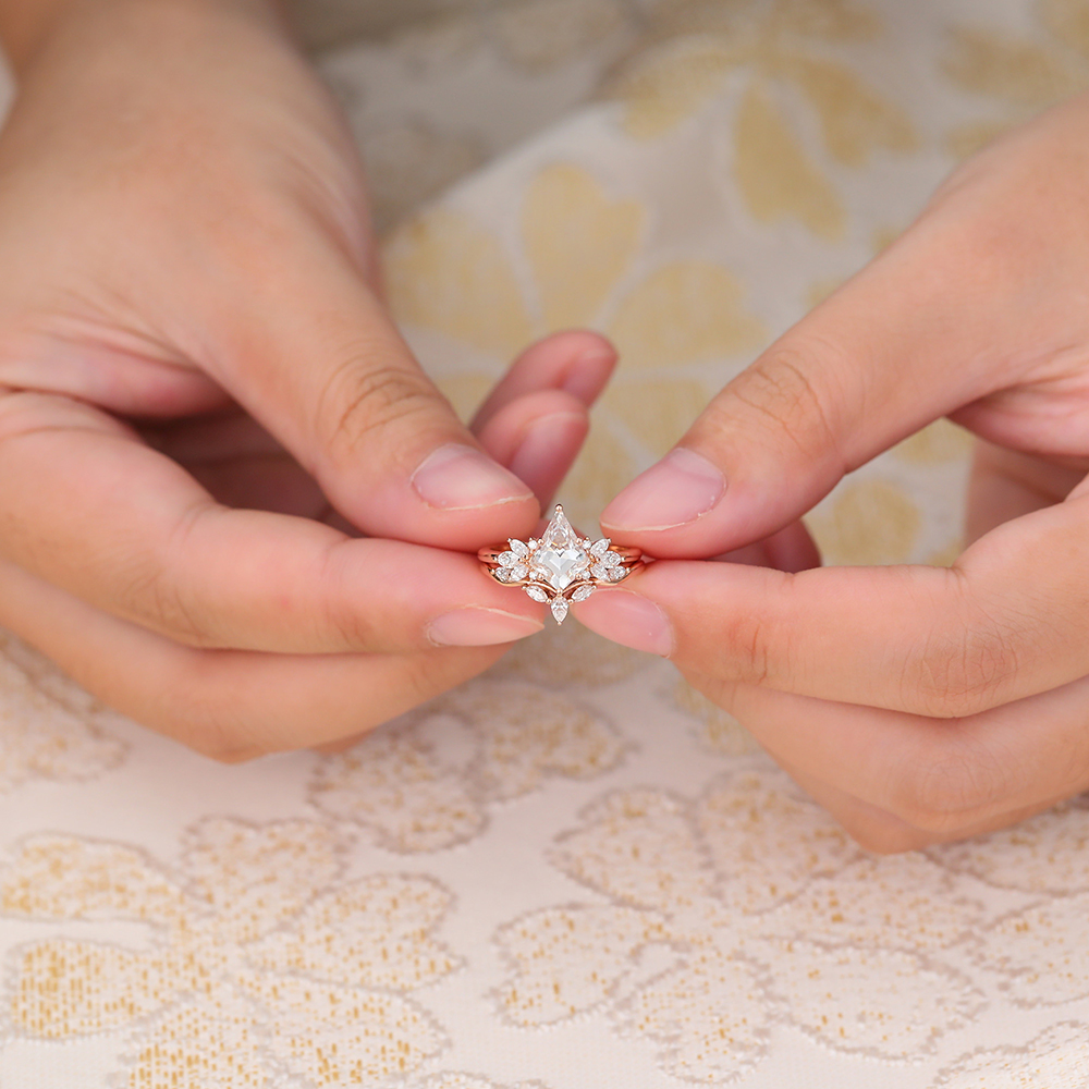 Juyoyo Vintage Moissanite Bridal Ring Set 14K Rose Gold Six Prong Diamond Ring Set for Women - 2pcs