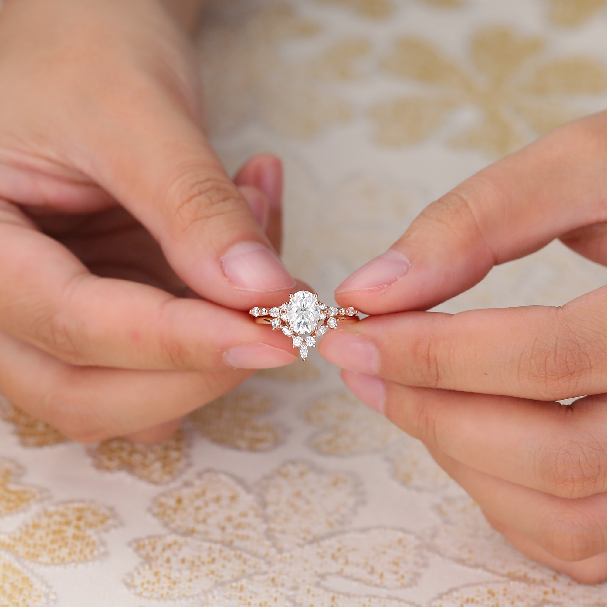 Juyoyo 2 Piece Unique Oval Moissanite Rose Gold Engagement Ring Set