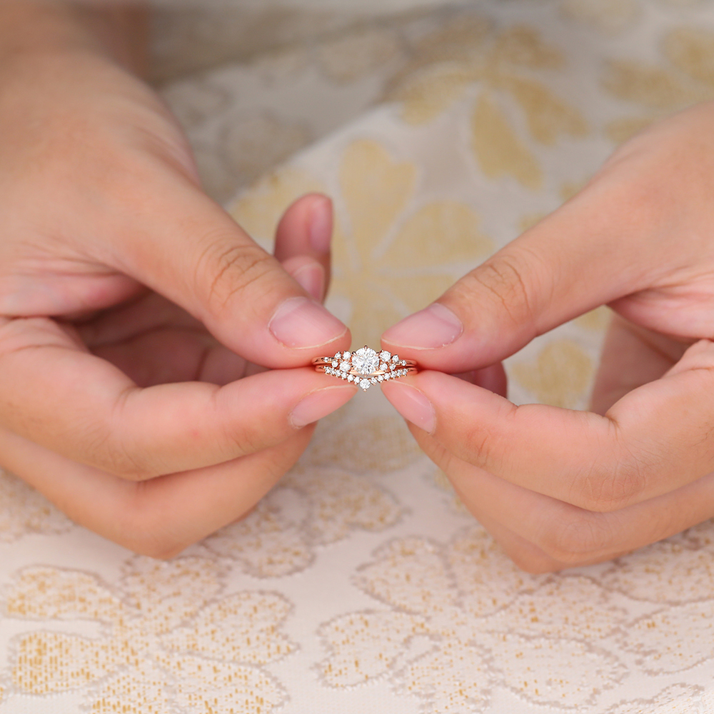 Juyoyo Vintage Moissanite Bridal Ring Set Rose Gold Diamond Cluster Engagement Ring Set - 2pcs