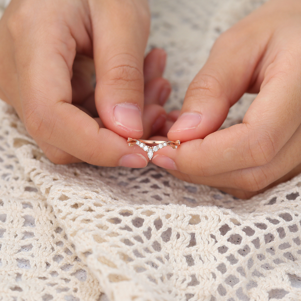 Juyoyo Rose Gold Marquise Moissanite Curved Wedding Band Rings