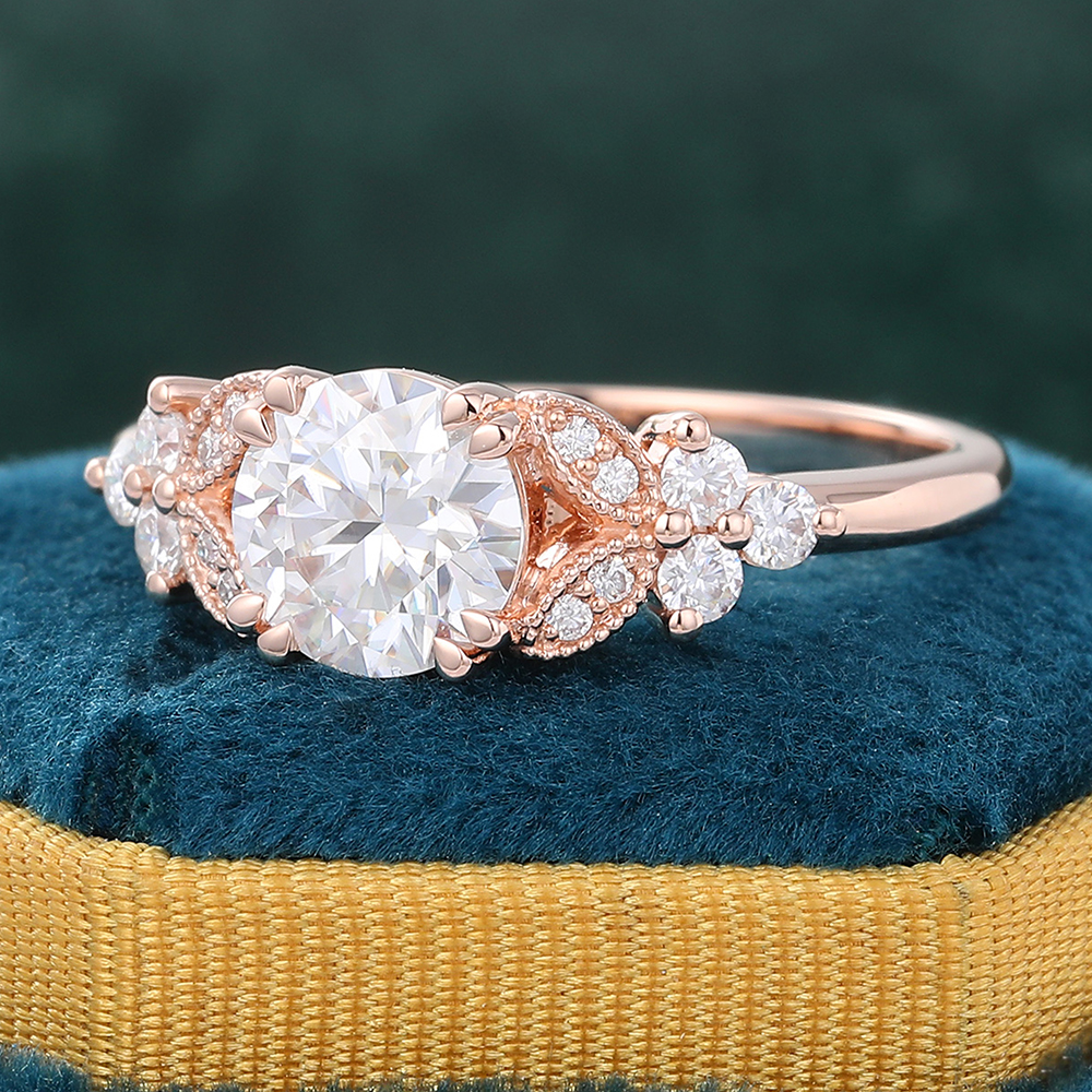 Juyoyo Round Cut Moissanite Engagement Ring Diamond Cluster Milgrain Bridal Ring