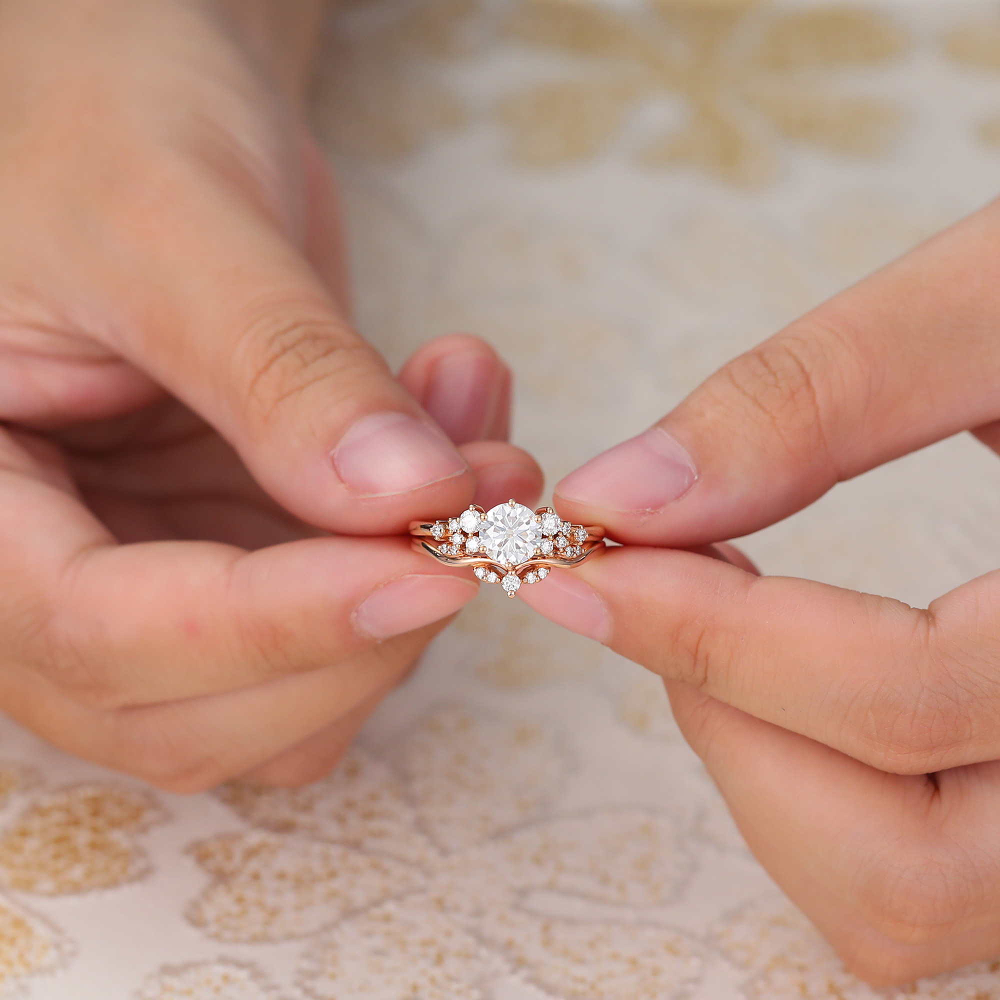 Juyoyo Round Cut Moissanite Engagement Ring Set Vintage Diamond Cluster Wedding Ring Set Rose Gold