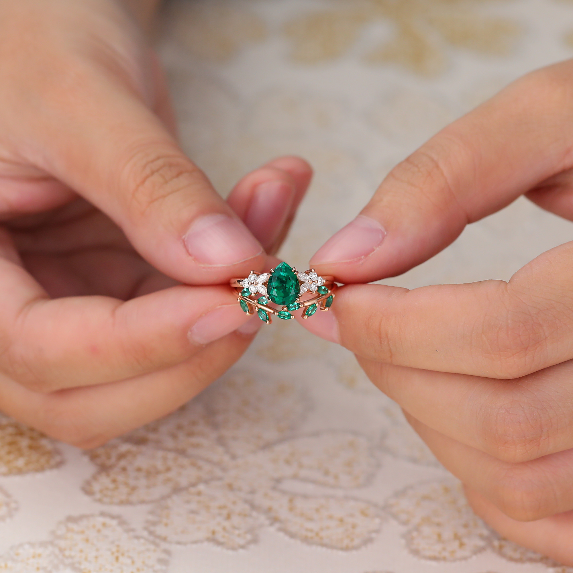Juyoyo Vintage Pear Shaped Emerald Wedding Ring Set Nature Inspired Engagement Ring Set 14K Rose Gold