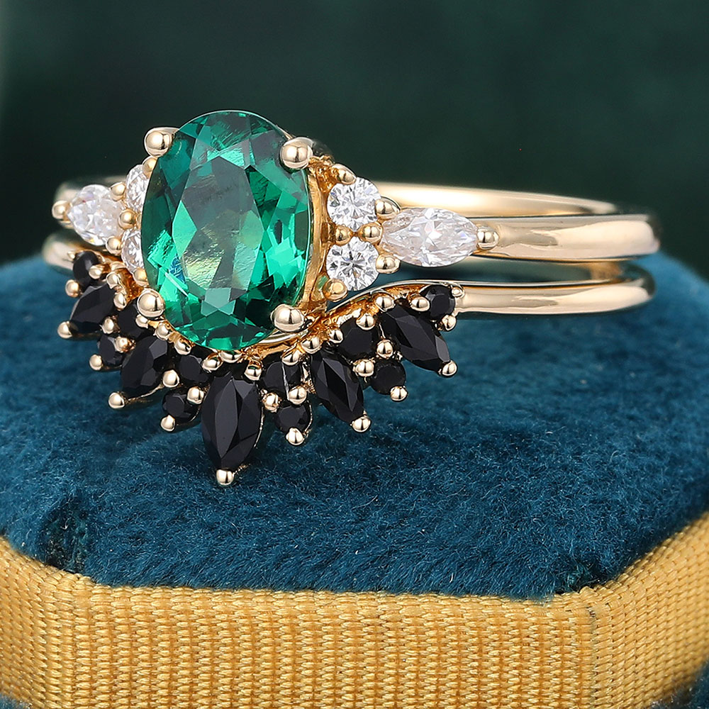 Juyoyo Unique Oval Emerald Engagement Ring Set Cluster Bridal Set Black Onyx Ring Curved Band Yellow Gold