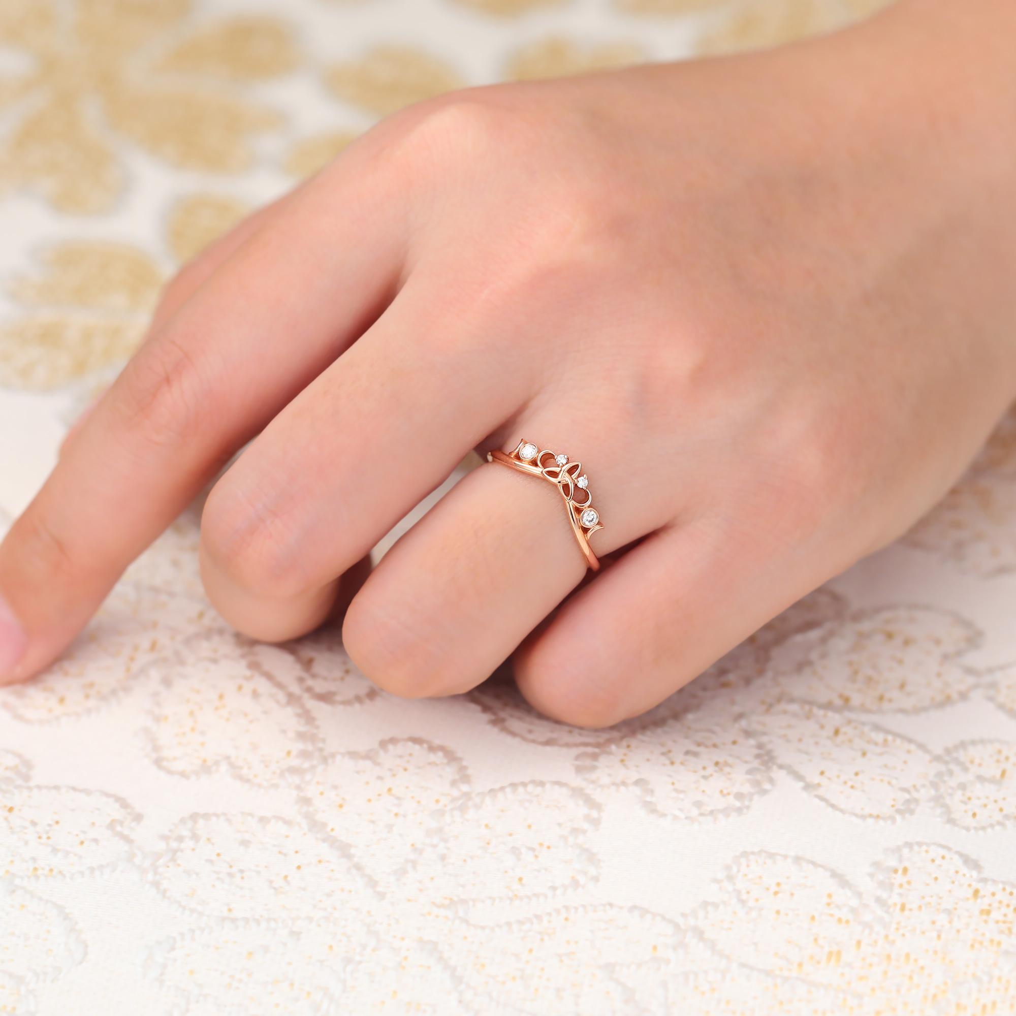 Juyoyo Vintage Moissanite Rose Gold Curved Twisted Wedding Band