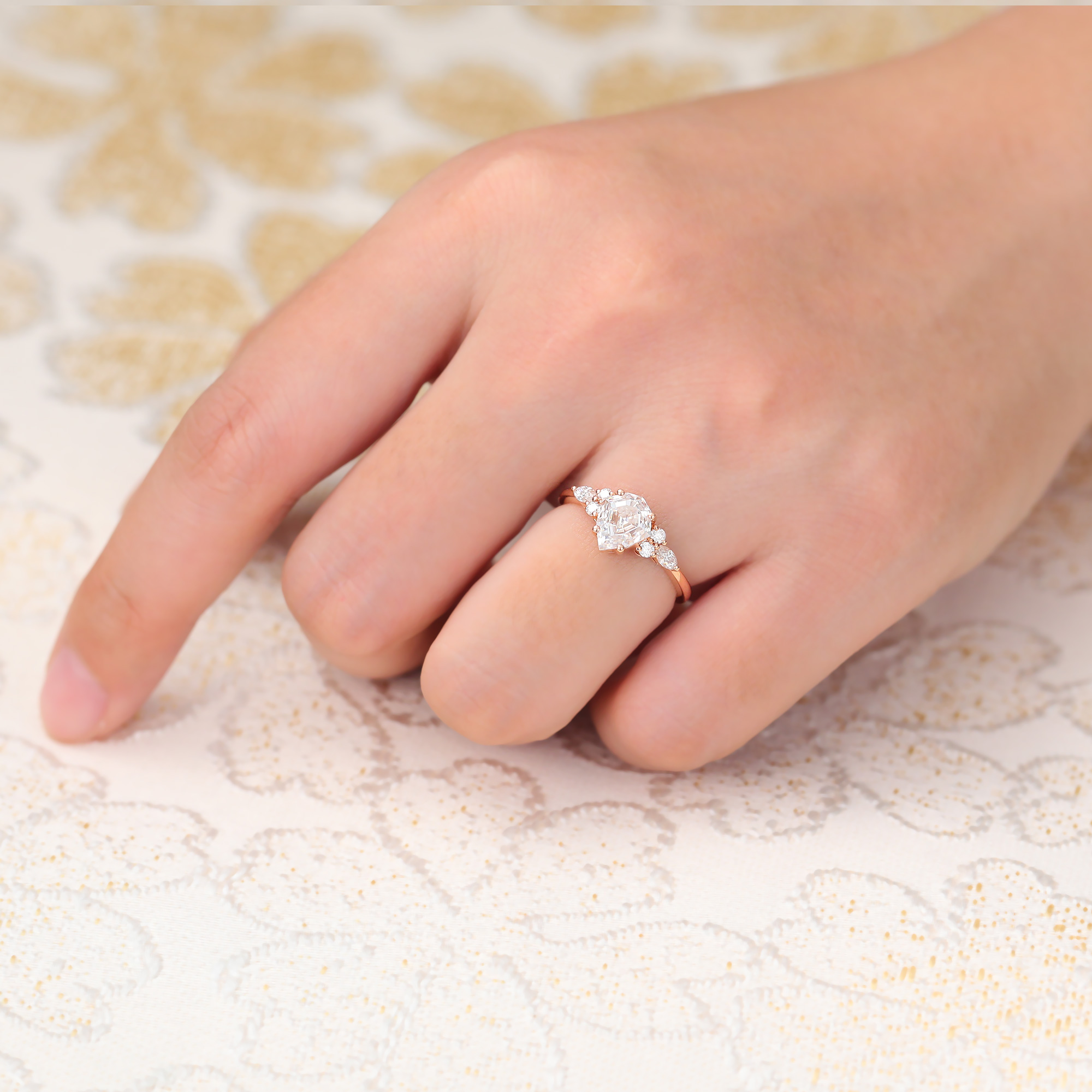 Juyoyo Shield Cut Moissanite Prong Set Engagement Ring Classic Cluster Bridal Ring Rose Gold