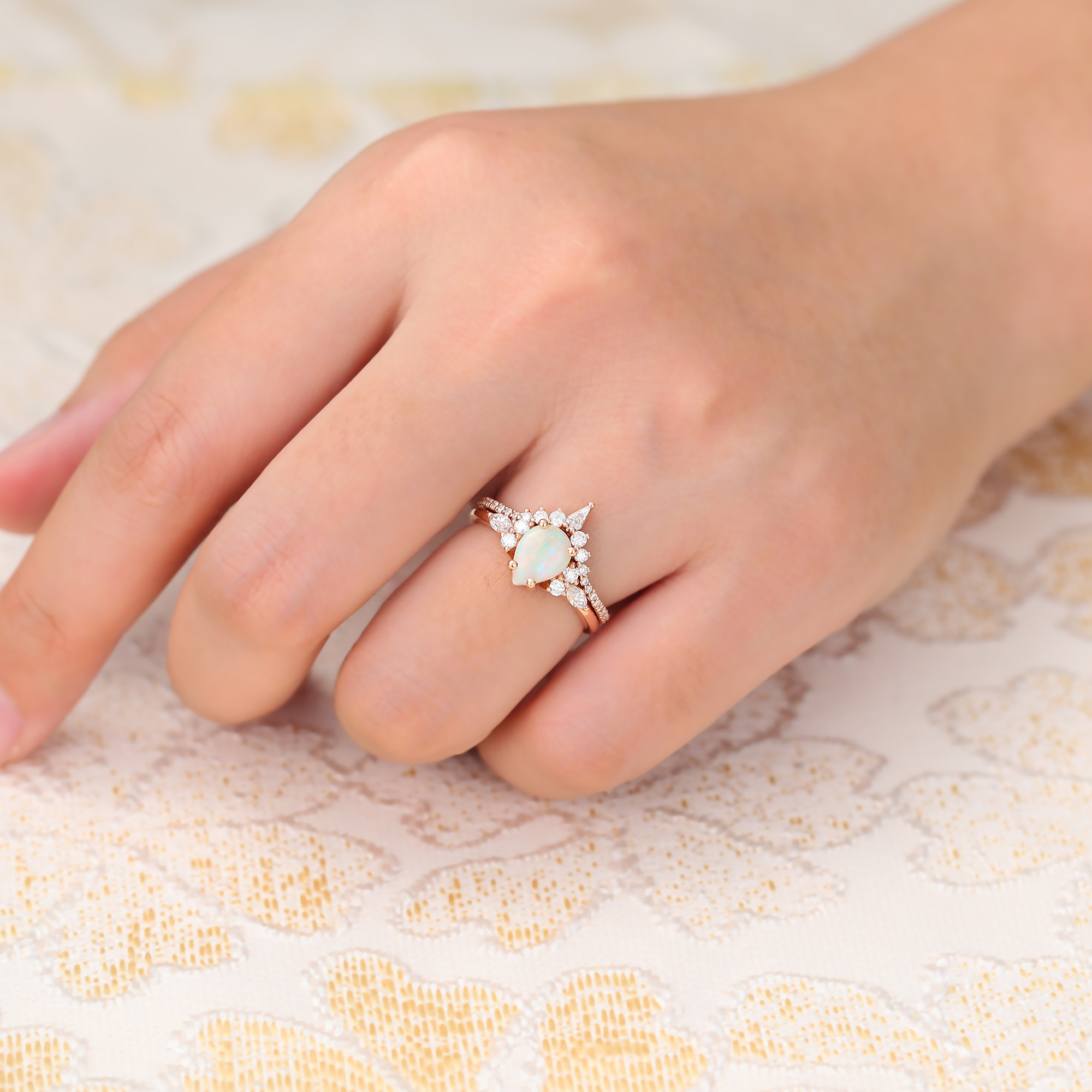 Juyoyo White Opal and Diamond Engagement Ring Set - 2pcs