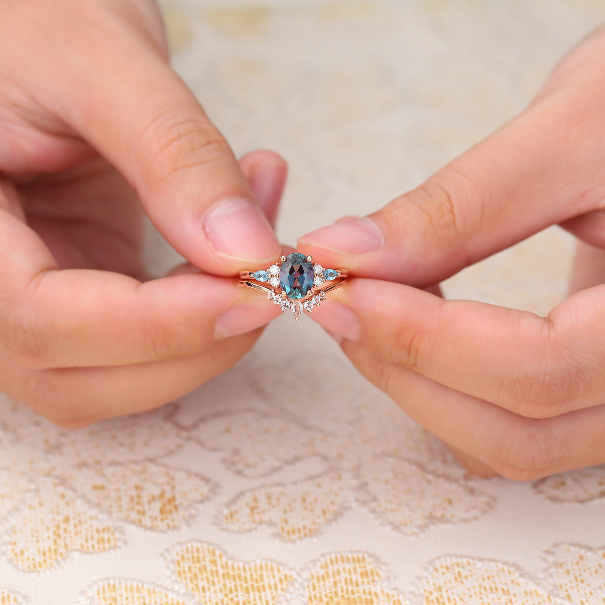 Juyoyo Vintage Oval Cut Alexandrite Engagement Ring Set with Rose Gold Morganite Wedding Band