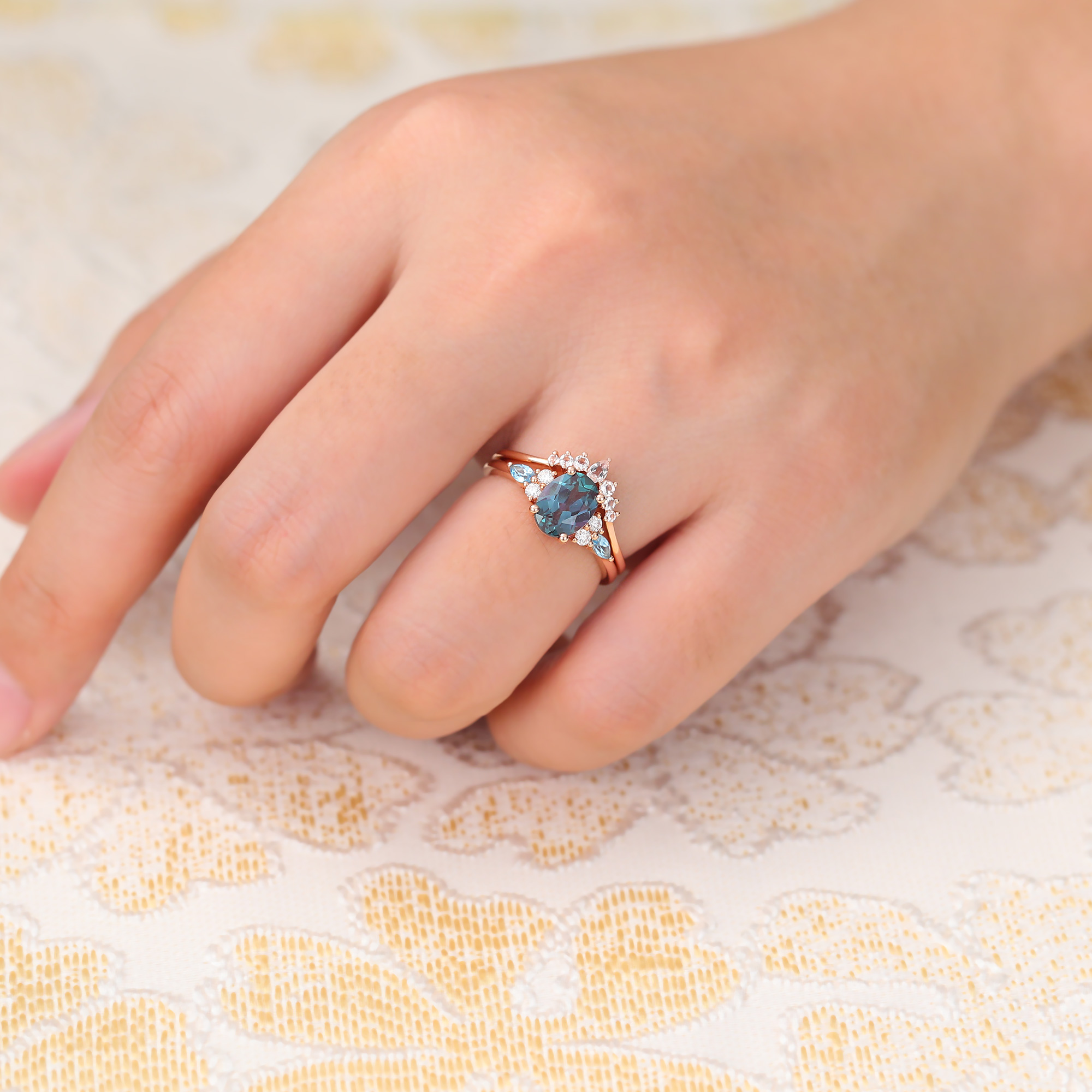 Juyoyo Vintage Oval Cut Alexandrite Engagement Ring Set with Rose Gold Morganite Wedding Band