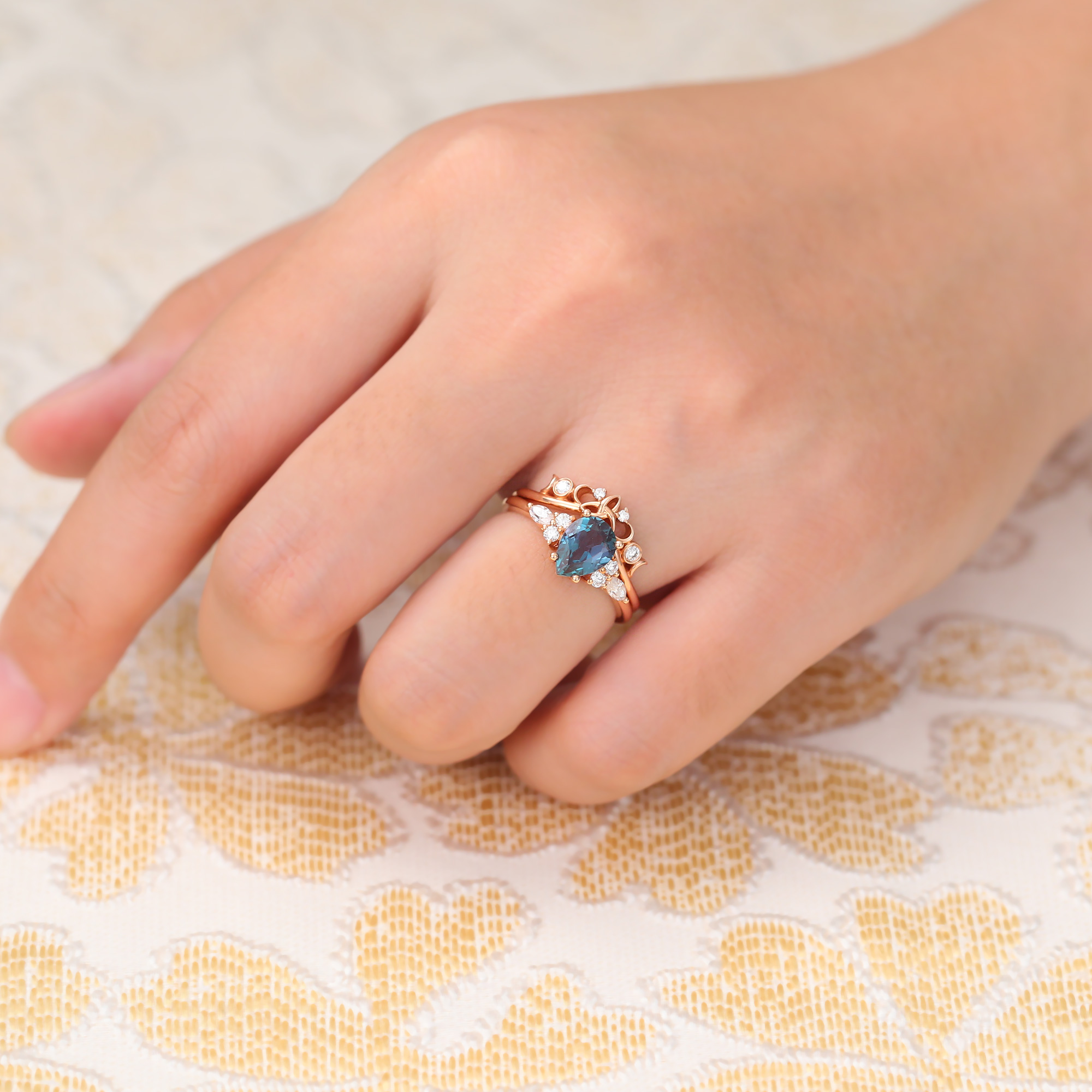 Juyoyo Pear Shaped Alexandrite Bridal Set Dainty Vintage Cluster Engagement Ring Set 14K Rose Gold