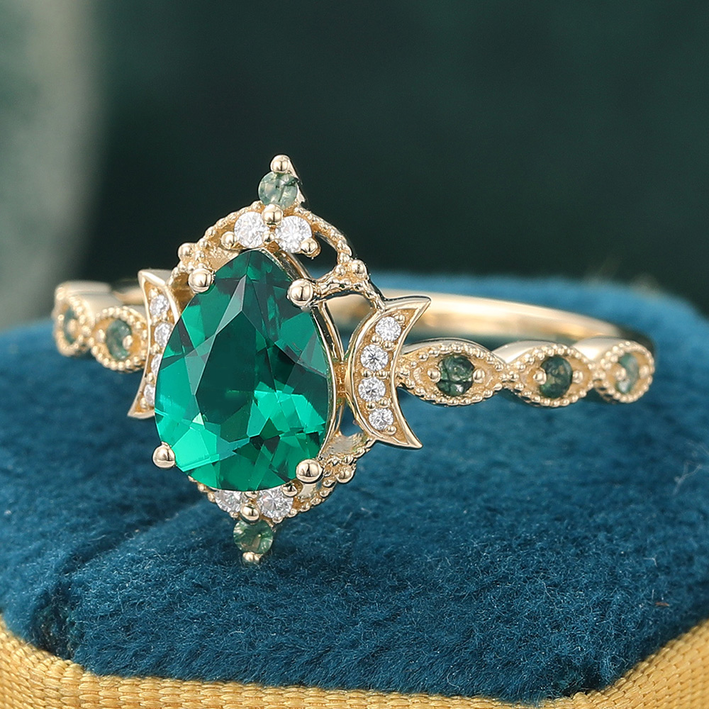 Vintage Beaded Pear Shaped Emerald Engagement Ring with Crescent Moon Accent