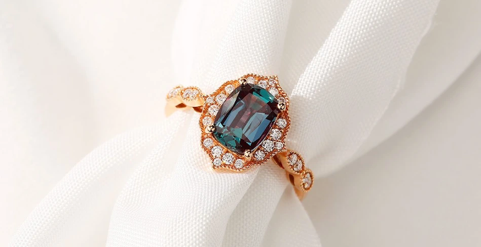 alexandrite diamond ring