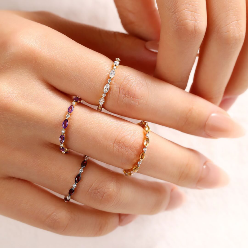 anniversary bands vs eternity bands