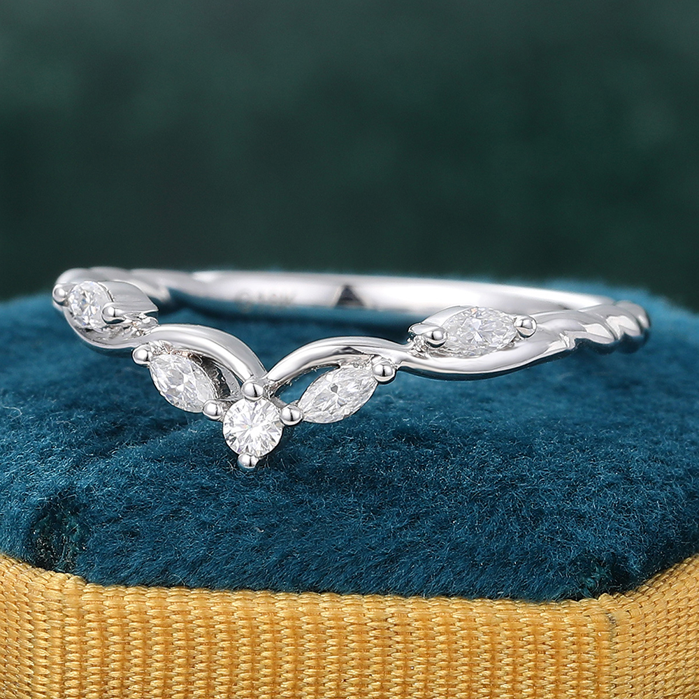 Juyoyo Curved Moissanite Wedding Band 3/4 Twisted Vintage Stacking Ring White Gold