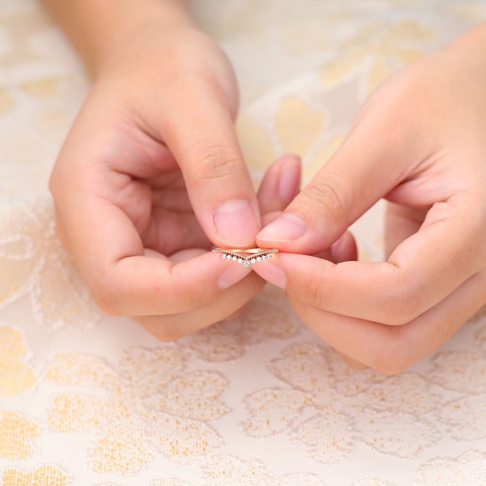 Juyoyo Rose Gold Moissanite Wedding Band Woman Diamond Curved Band Custom Matching Band